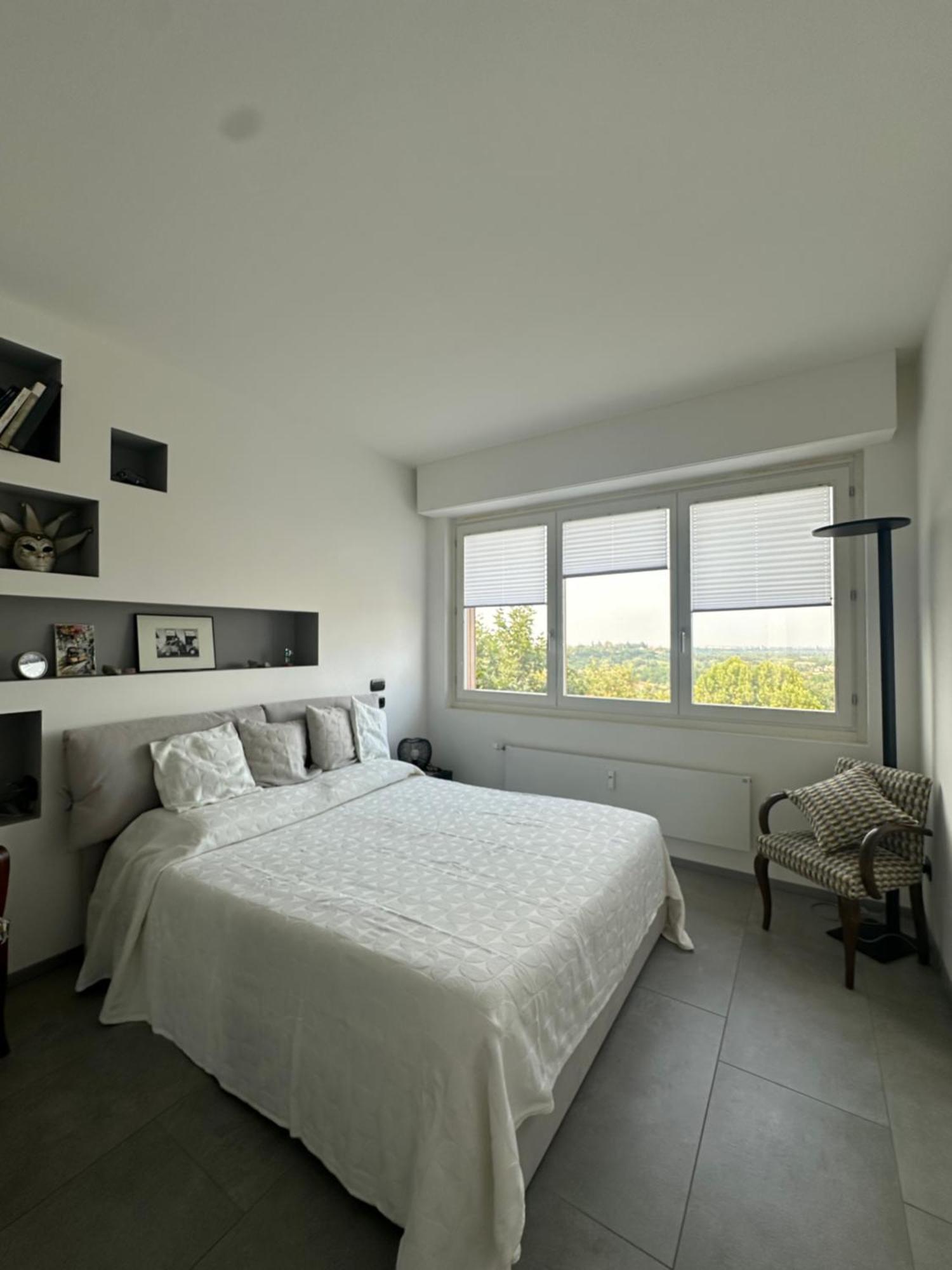 Modern Flat With A Stunning View In Cuneo Center Bagian luar foto